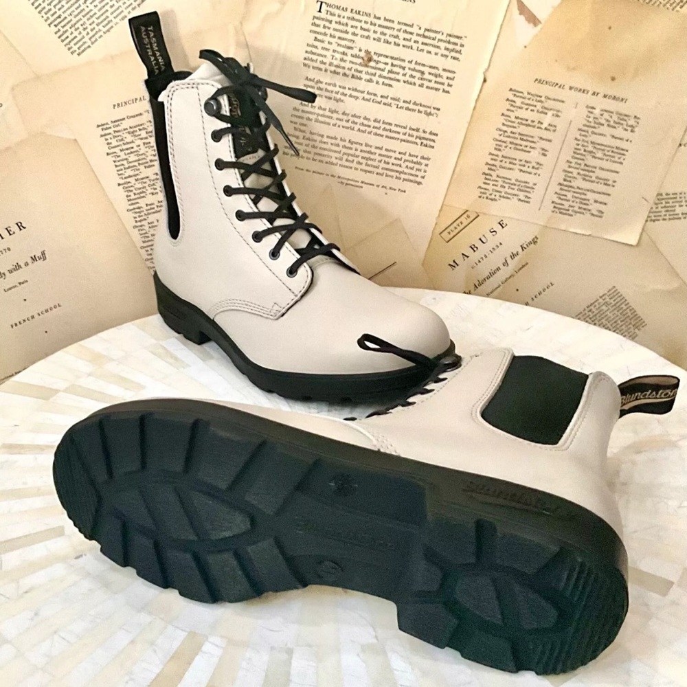 Blundstone #2324 Orginals Lace Up Boot Oat Ivory Black Trim - Picture 9 of 11